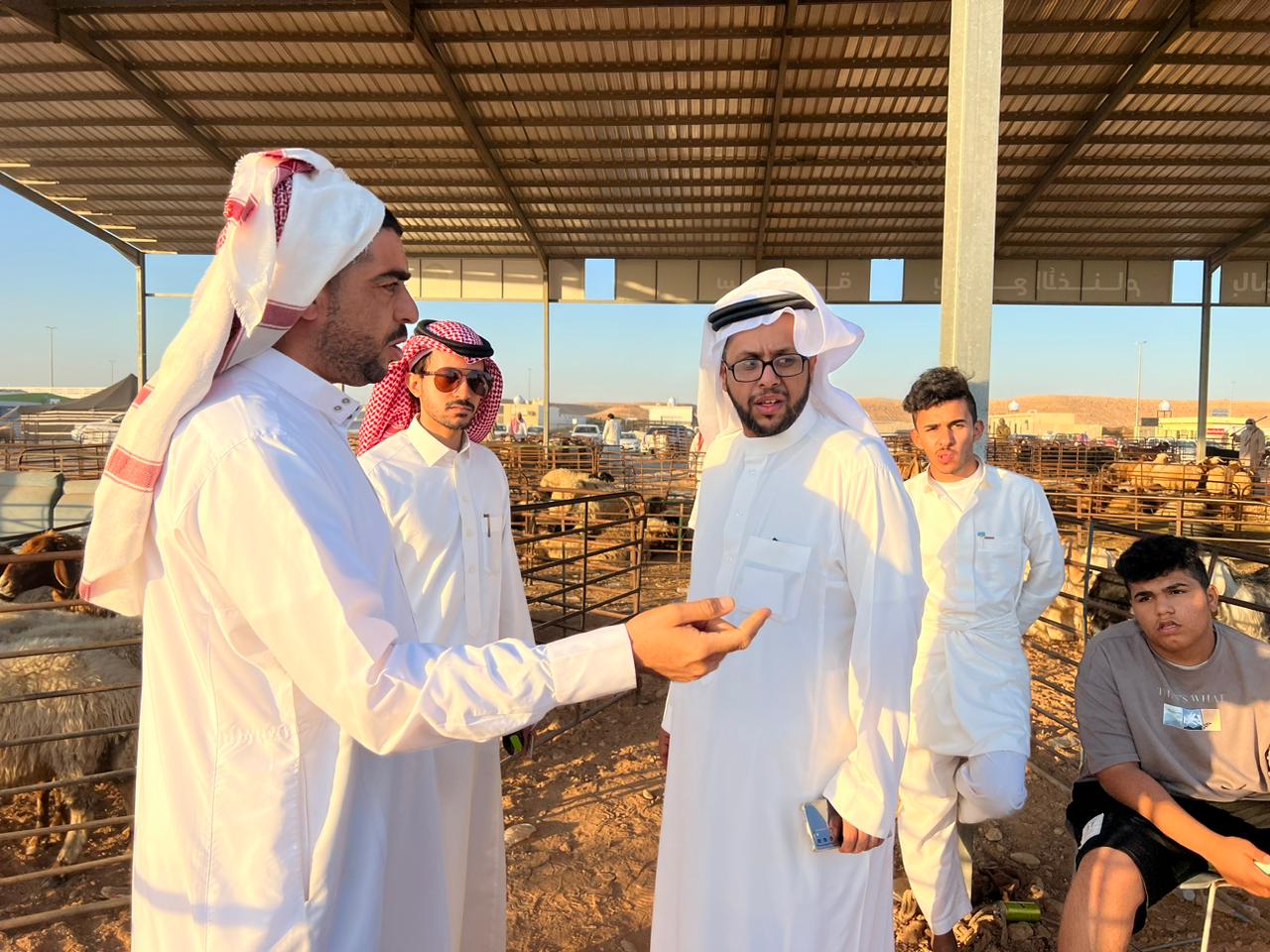 مدير عام فرع وزارة البيئة والمياه والزراعة بمنطقة الحدود الشمالية يتفقد